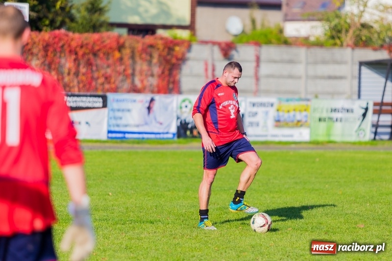 Zdjęcie w galerii na portalu naszraciborz.pl: A mój rodzic piłkę kopie, czyli sportowa rywalizacja w Tworkowie wiadomości z regionu