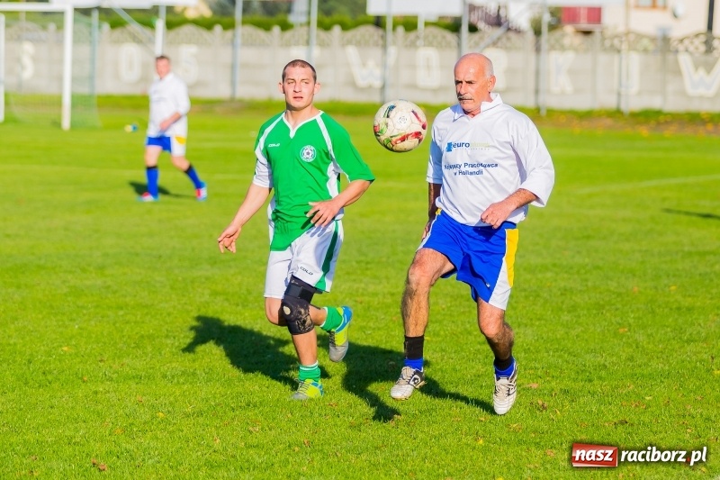 Zdjęcie w galerii na portalu naszraciborz.pl: A mój rodzic piłkę kopie, czyli sportowa rywalizacja w Tworkowie wiadomości z regionu