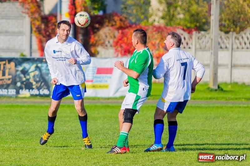 Zdjęcie w galerii na portalu naszraciborz.pl: A mój rodzic piłkę kopie, czyli sportowa rywalizacja w Tworkowie wiadomości z regionu