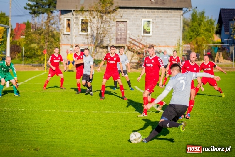 Zdjęcie w galerii na portalu naszraciborz.pl: Krzyżanowice nie sprawiły niespodzianki. Przyszłość Rogów z kompletem punktów wiadomości z regionu