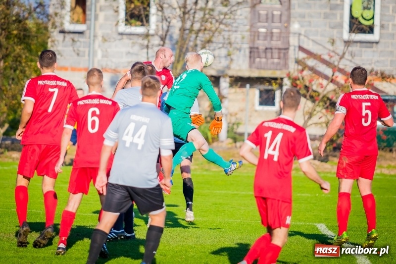 Zdjęcie w galerii na portalu naszraciborz.pl: Krzyżanowice nie sprawiły niespodzianki. Przyszłość Rogów z kompletem punktów wiadomości z regionu
