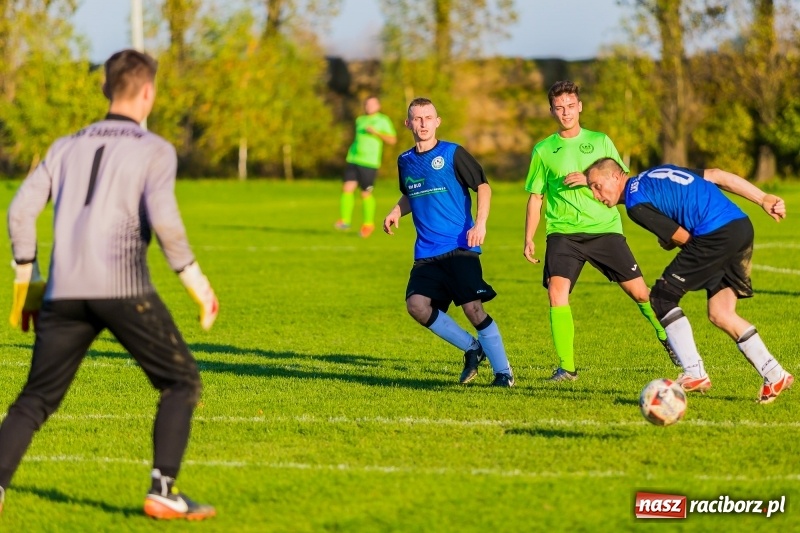 Zdjęcie w galerii na portalu naszraciborz.pl: Wysoka przegrana Zabełkowa, zespół blisko dna tabeli raciborskiej B klasy  wiadomości z regionu