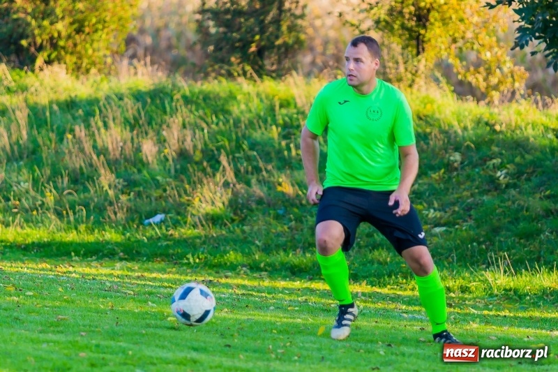 Zdjęcie w galerii na portalu naszraciborz.pl: Wysoka przegrana Zabełkowa, zespół blisko dna tabeli raciborskiej B klasy  wiadomości z regionu