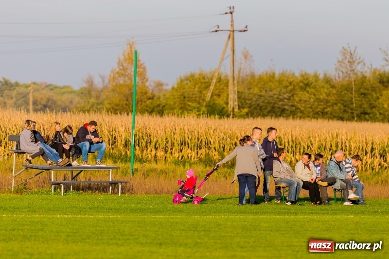 Zdjęcie w galerii na portalu naszraciborz.pl: Wysoka przegrana Zabełkowa, zespół blisko dna tabeli raciborskiej B klasy  wiadomości z regionu
