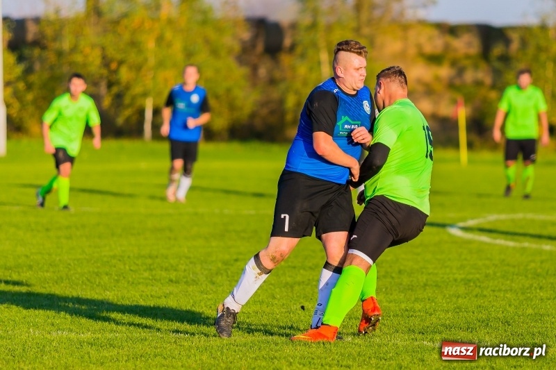 Zdjęcie w galerii na portalu naszraciborz.pl: Wysoka przegrana Zabełkowa, zespół blisko dna tabeli raciborskiej B klasy  wiadomości z regionu