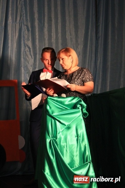 Zdjęcie w galerii na portalu naszraciborz.pl: U sąsiadów. Szkoła w Lubomi świętowała 50-lecie! Były wspomnienia i życzenia wiadomości z regionu