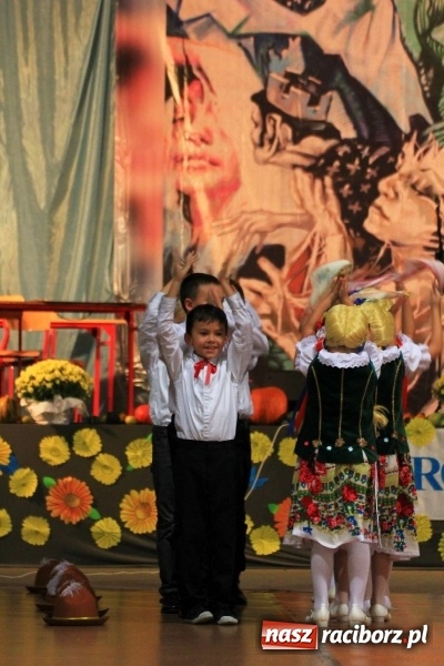 Zdjęcie w galerii na portalu naszraciborz.pl: U sąsiadów. Szkoła w Lubomi świętowała 50-lecie! Były wspomnienia i życzenia wiadomości z regionu