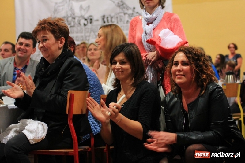 Zdjęcie w galerii na portalu naszraciborz.pl: U sąsiadów. Szkoła w Lubomi świętowała 50-lecie! Były wspomnienia i życzenia wiadomości z regionu