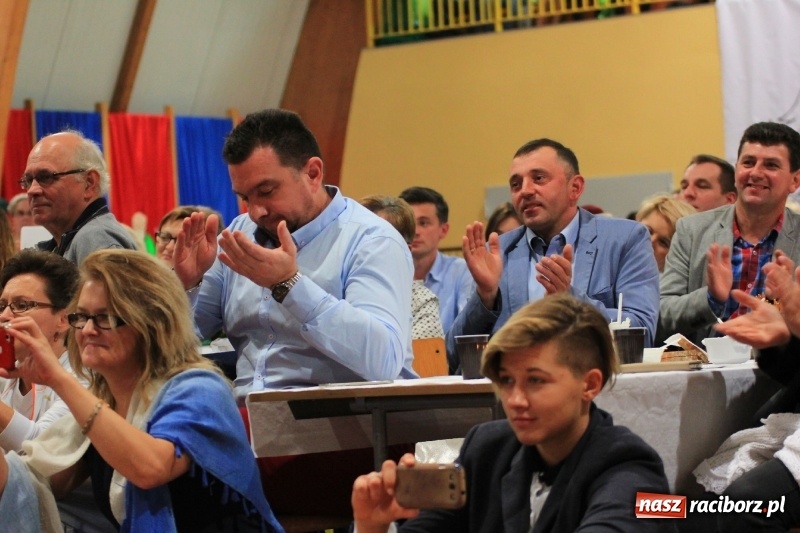 Zdjęcie w galerii na portalu naszraciborz.pl: U sąsiadów. Szkoła w Lubomi świętowała 50-lecie! Były wspomnienia i życzenia wiadomości z regionu