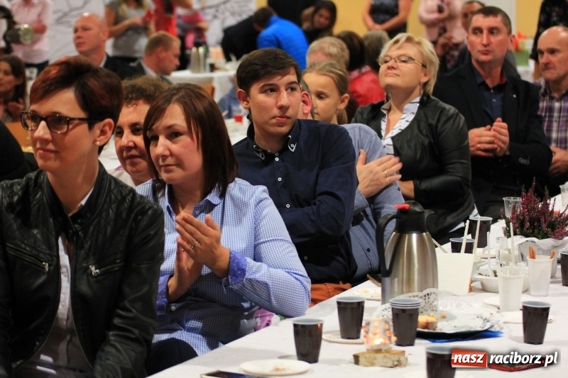 Zdjęcie w galerii na portalu naszraciborz.pl: U sąsiadów. Szkoła w Lubomi świętowała 50-lecie! Były wspomnienia i życzenia wiadomości z regionu