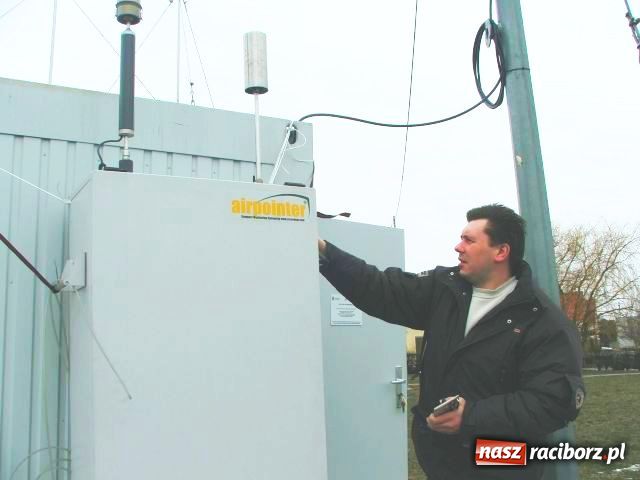Zdjęcie w galerii na portalu naszraciborz.pl: Szczegółowo badają czym oddychamy wiadomości z regionu