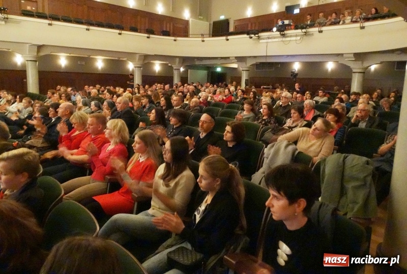 Zdjęcie w galerii na portalu naszraciborz.pl: Po tym seansie zapadła cisza  wiadomości z regionu