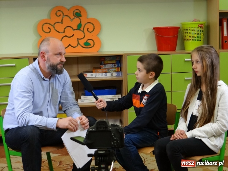 Zdjęcie w galerii na portalu naszraciborz.pl: Powstaje film o Brzeziu. Premiera już 26 października w Strzesze wiadomości z regionu