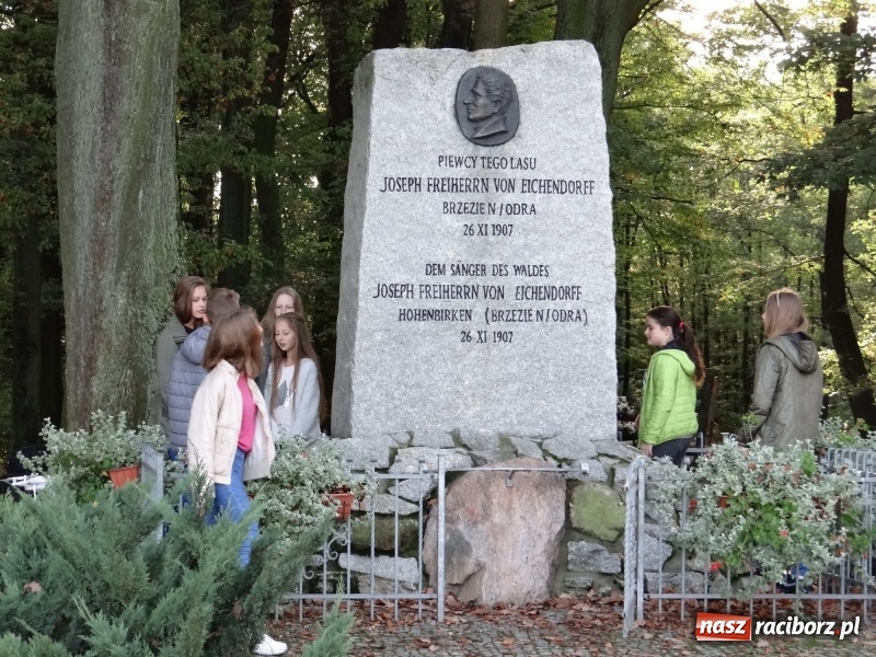 Zdjęcie w galerii na portalu naszraciborz.pl: Powstaje film o Brzeziu. Premiera już 26 października w Strzesze wiadomości z regionu