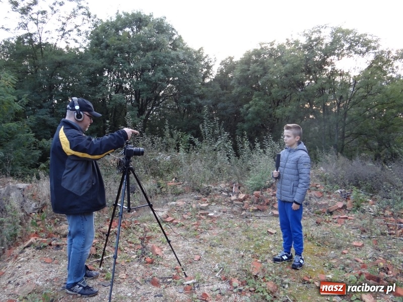 Zdjęcie w galerii na portalu naszraciborz.pl: Powstaje film o Brzeziu. Premiera już 26 października w Strzesze wiadomości z regionu