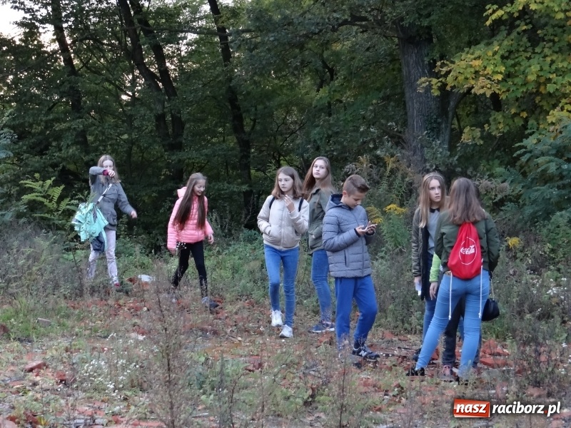 Zdjęcie w galerii na portalu naszraciborz.pl: Powstaje film o Brzeziu. Premiera już 26 października w Strzesze wiadomości z regionu