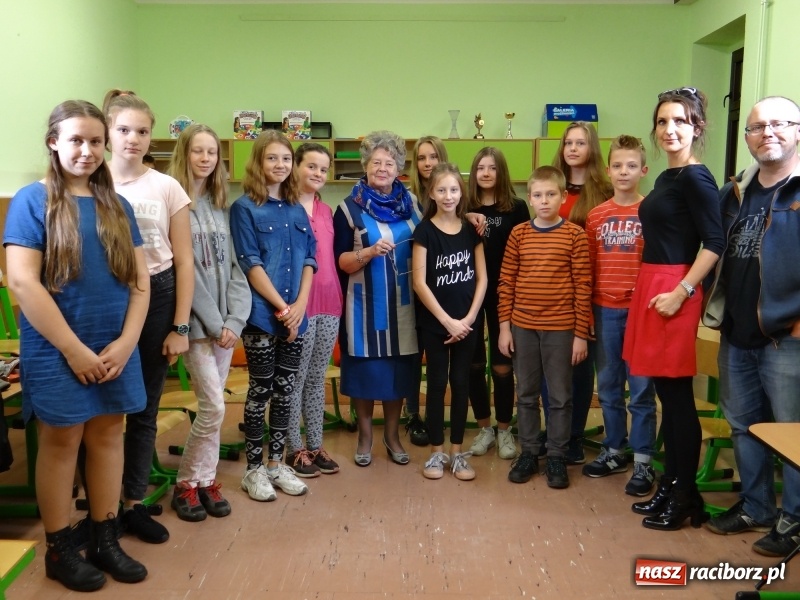 Zdjęcie w galerii na portalu naszraciborz.pl: Powstaje film o Brzeziu. Premiera już 26 października w Strzesze wiadomości z regionu