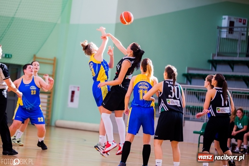 Zdjęcie w galerii na portalu naszraciborz.pl: Koszykarki RKK AZS nie dały rady Basketowi Piekary Śląskie wiadomości z regionu
