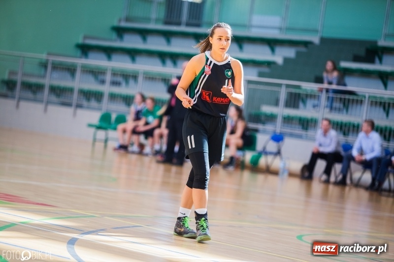 Zdjęcie w galerii na portalu naszraciborz.pl: Koszykarki RKK AZS nie dały rady Basketowi Piekary Śląskie wiadomości z regionu