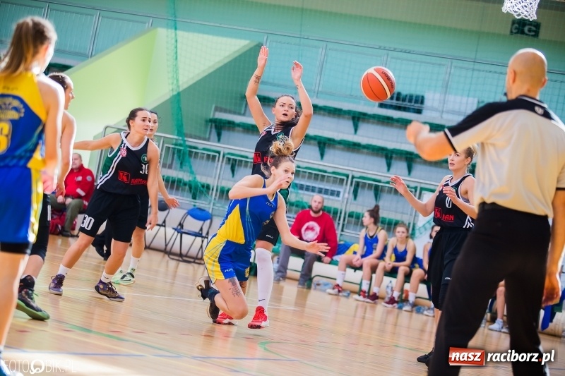 Zdjęcie w galerii na portalu naszraciborz.pl: Koszykarki RKK AZS nie dały rady Basketowi Piekary Śląskie wiadomości z regionu