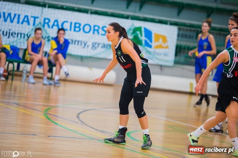 Zdjęcie w galerii na portalu naszraciborz.pl: Koszykarki RKK AZS nie dały rady Basketowi Piekary Śląskie wiadomości z regionu
