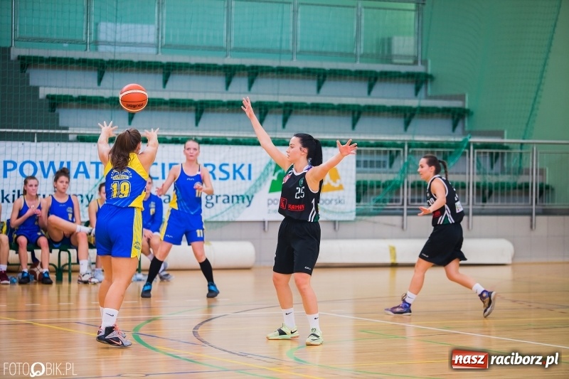 Zdjęcie w galerii na portalu naszraciborz.pl: Koszykarki RKK AZS nie dały rady Basketowi Piekary Śląskie wiadomości z regionu