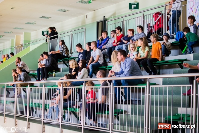Zdjęcie w galerii na portalu naszraciborz.pl: Koszykarki RKK AZS nie dały rady Basketowi Piekary Śląskie wiadomości z regionu