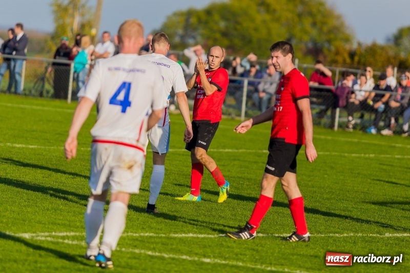 Zdjęcie w galerii na portalu naszraciborz.pl: Gminne derby dla Borucina. Kibice obejrzeli aż osiem bramek wiadomości z regionu