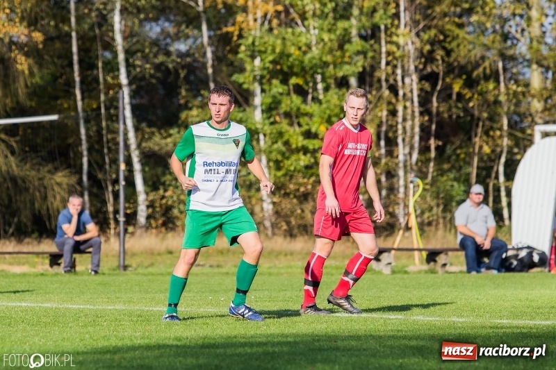 Zdjęcie w galerii na portalu naszraciborz.pl: Gorzyce lepsze od Płomienia. Czarni liderem raciborskiej A klasy wiadomości z regionu
