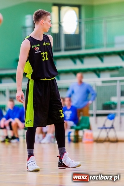 Zdjęcie w galerii na portalu naszraciborz.pl: III liga koszykówki: Pewna wygrana Ofensywy Racibórz z AZS Katowice  wiadomości z regionu