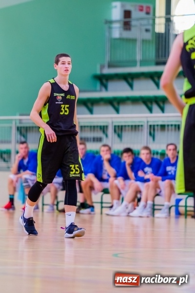 Zdjęcie w galerii na portalu naszraciborz.pl: III liga koszykówki: Pewna wygrana Ofensywy Racibórz z AZS Katowice  wiadomości z regionu