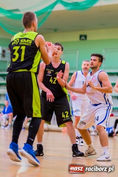 Zdjęcie w galerii na portalu naszraciborz.pl: III liga koszykówki: Pewna wygrana Ofensywy Racibórz z AZS Katowice  wiadomości z regionu