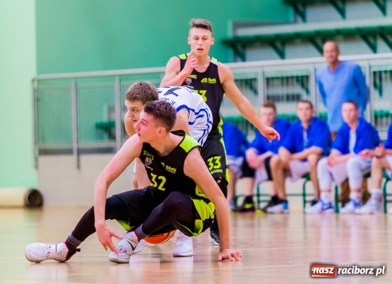 Zdjęcie w galerii na portalu naszraciborz.pl: III liga koszykówki: Pewna wygrana Ofensywy Racibórz z AZS Katowice  wiadomości z regionu