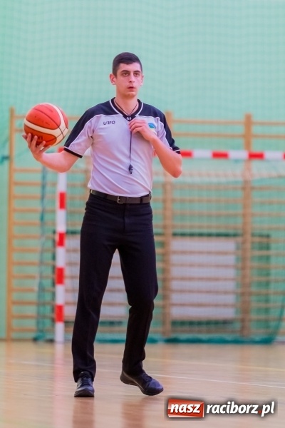 Zdjęcie w galerii na portalu naszraciborz.pl: III liga koszykówki: Pewna wygrana Ofensywy Racibórz z AZS Katowice  wiadomości z regionu