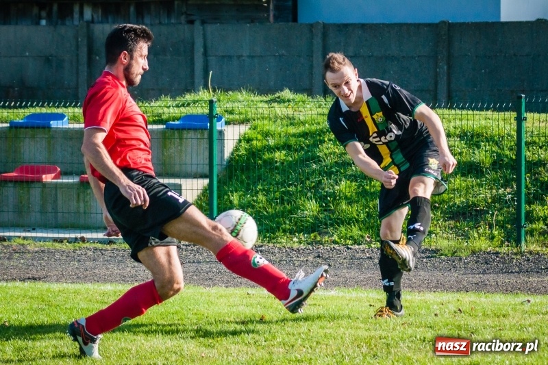 Zdjęcie w galerii na portalu naszraciborz.pl: Rudzki Buk bez punktów w Tworkowie wiadomości z regionu