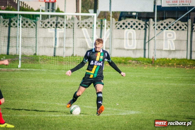 Zdjęcie w galerii na portalu naszraciborz.pl: Rudzki Buk bez punktów w Tworkowie wiadomości z regionu