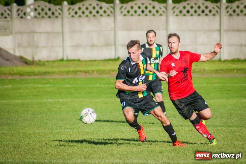 Zdjęcie w galerii na portalu naszraciborz.pl: Rudzki Buk bez punktów w Tworkowie wiadomości z regionu