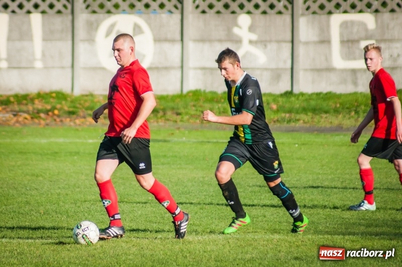 Zdjęcie w galerii na portalu naszraciborz.pl: Rudzki Buk bez punktów w Tworkowie wiadomości z regionu