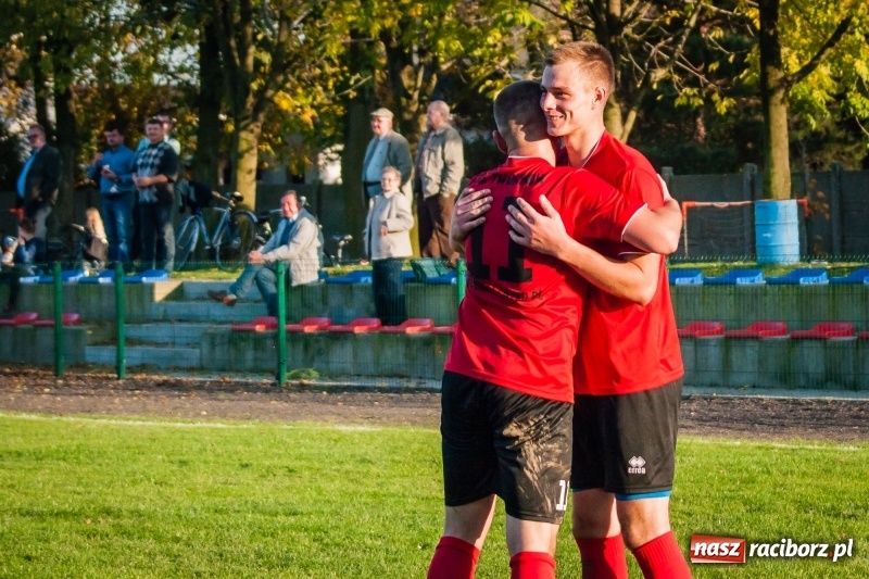 Zdjęcie w galerii na portalu naszraciborz.pl: Rudzki Buk bez punktów w Tworkowie wiadomości z regionu