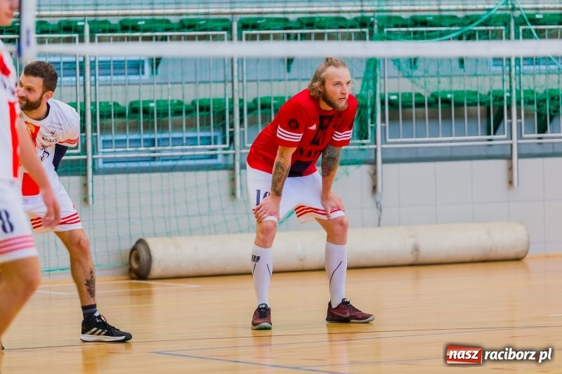 Zdjęcie w galerii na portalu naszraciborz.pl: JP Telebim RLPS: Dwa tie-breaki i przerwany mecz kobiet wiadomości z regionu