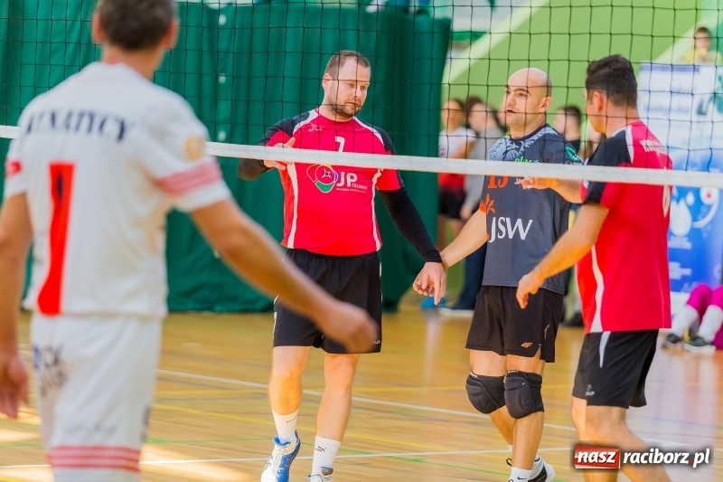 Zdjęcie w galerii na portalu naszraciborz.pl: JP Telebim RLPS: Dwa tie-breaki i przerwany mecz kobiet wiadomości z regionu