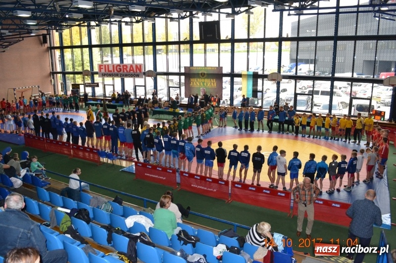 Zdjęcie w galerii na portalu naszraciborz.pl: Grad medali zapaśników Unii na zawodach w Katowicach wiadomości z regionu