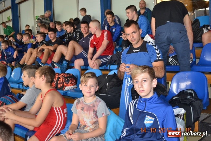 Zdjęcie w galerii na portalu naszraciborz.pl: Grad medali zapaśników Unii na zawodach w Katowicach wiadomości z regionu