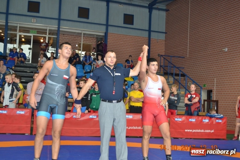 Zdjęcie w galerii na portalu naszraciborz.pl: Grad medali zapaśników Unii na zawodach w Katowicach wiadomości z regionu