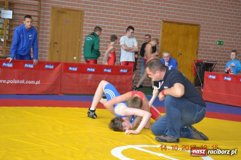 Zdjęcie w galerii na portalu naszraciborz.pl: Grad medali zapaśników Unii na zawodach w Katowicach wiadomości z regionu