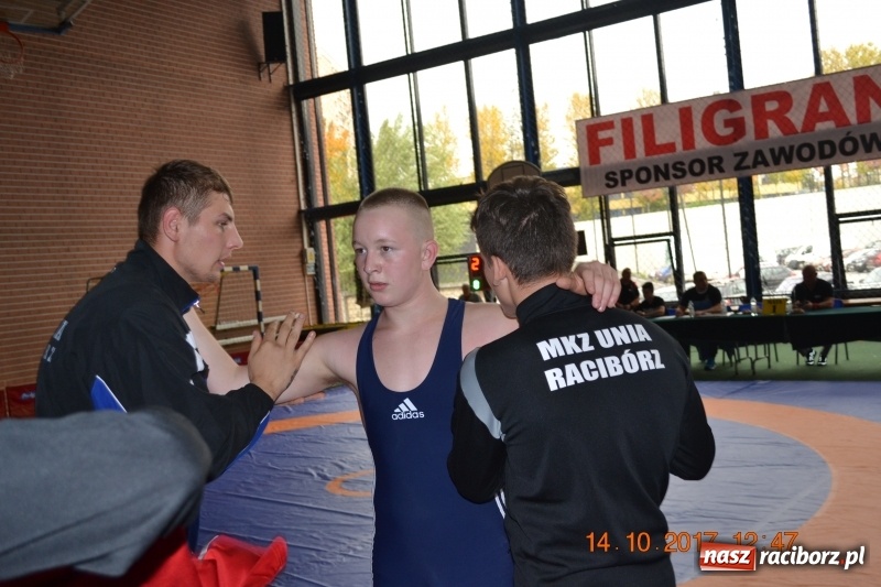 Zdjęcie w galerii na portalu naszraciborz.pl: Grad medali zapaśników Unii na zawodach w Katowicach wiadomości z regionu