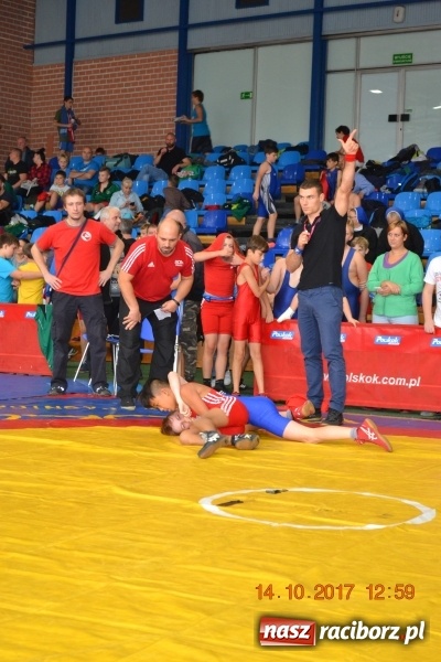 Zdjęcie w galerii na portalu naszraciborz.pl: Grad medali zapaśników Unii na zawodach w Katowicach wiadomości z regionu