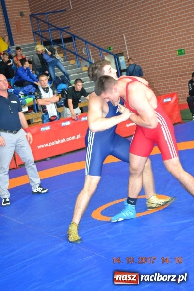 Zdjęcie w galerii na portalu naszraciborz.pl: Grad medali zapaśników Unii na zawodach w Katowicach wiadomości z regionu