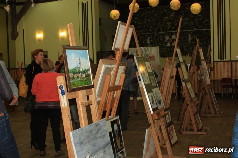 Zdjęcie w galerii na portalu naszraciborz.pl: Wystawa prac artystów gminy Krzanowice w DK Borucin wiadomości z regionu