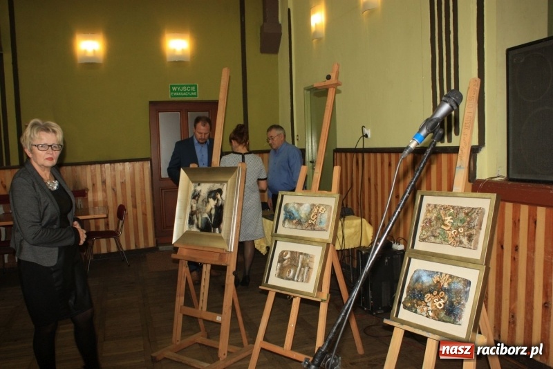 Zdjęcie w galerii na portalu naszraciborz.pl: Wystawa prac artystów gminy Krzanowice w DK Borucin wiadomości z regionu